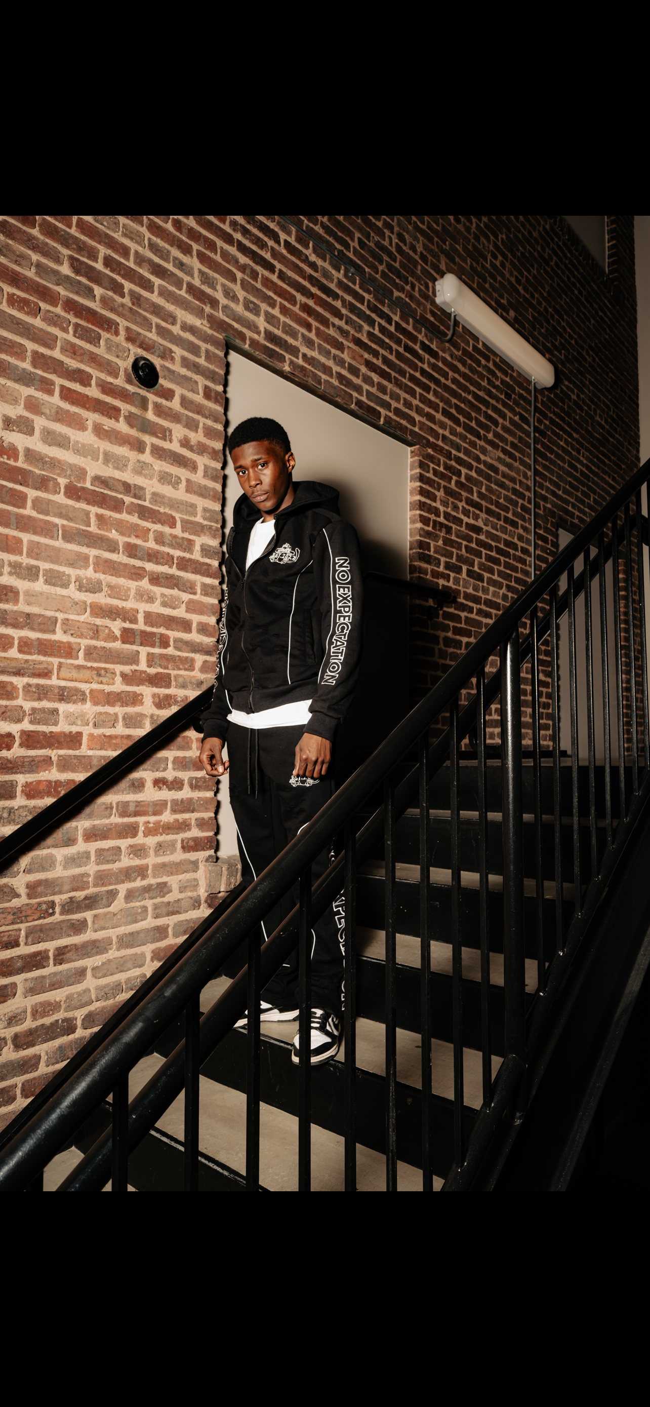 NoExpectation SweatSuit