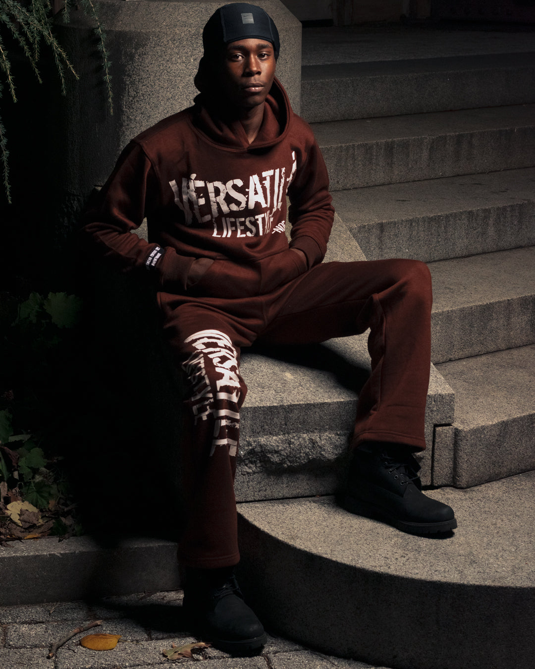 VERSATILE LIFESTYLE SweatSuit
